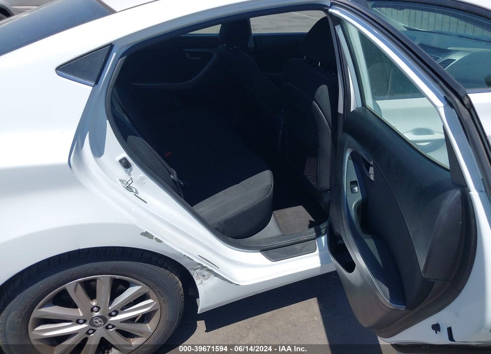 2015 HYUNDAI ELANTRA SE VIN: 5NPDH4AE9FH634463