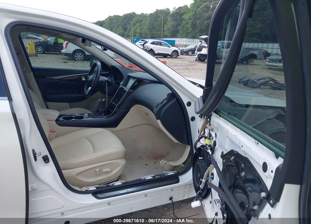 2018 INFINITI Q50 3.0T LUXE VIN: JN1EV7AP9JM360120