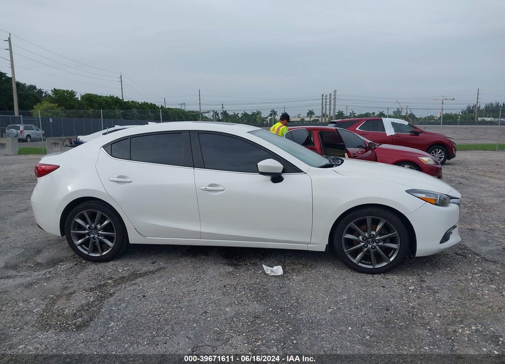 2018 MAZDA 3 TOURING VIN: 3MZBN1V31JM193497