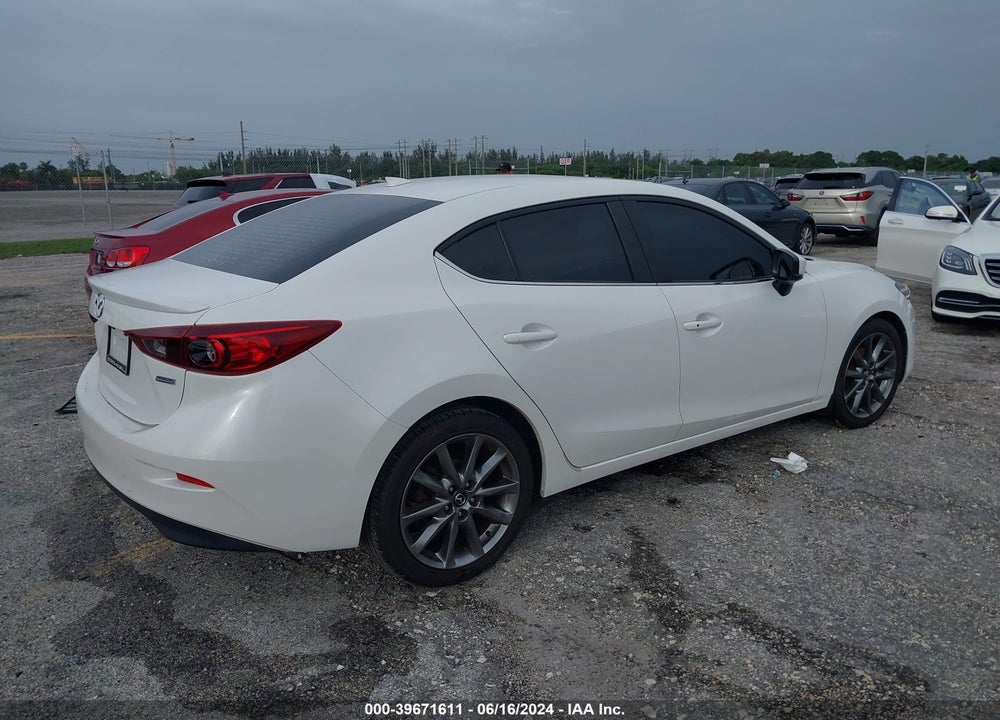 2018 MAZDA 3 TOURING VIN: 3MZBN1V31JM193497