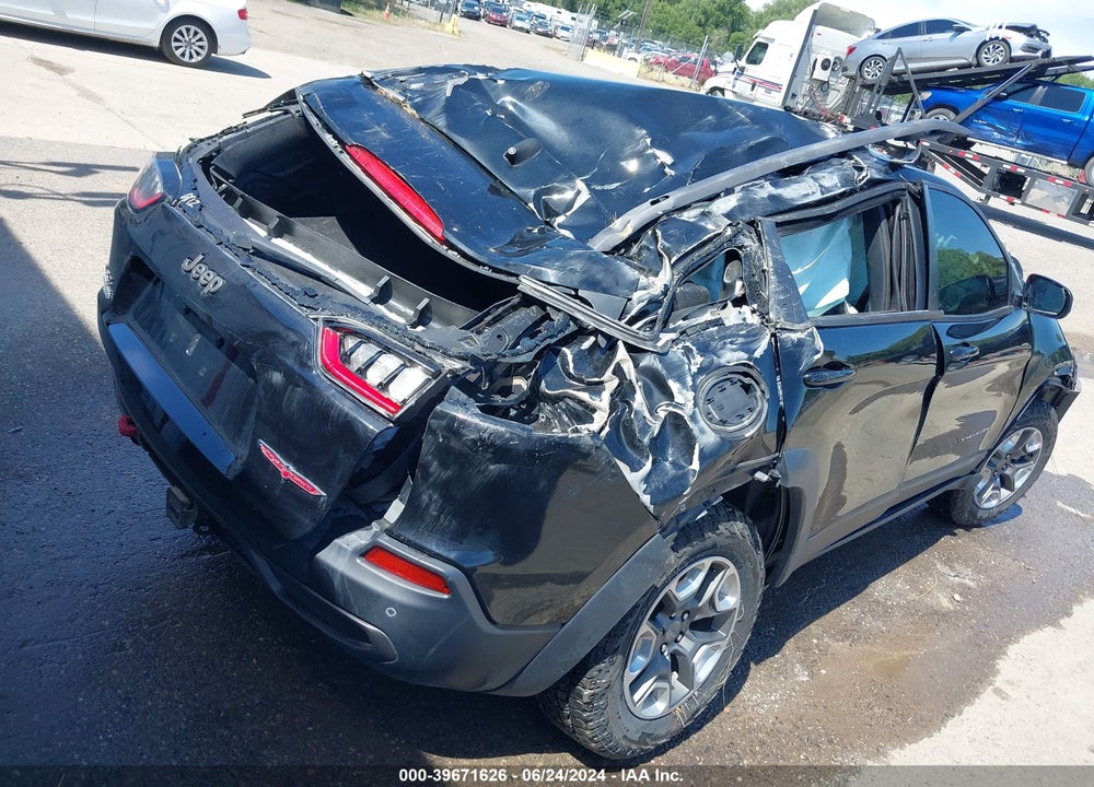 2019 JEEP CHEROKEE TRAILHAWK 4X4 VIN: 1C4PJMBX4KD328451