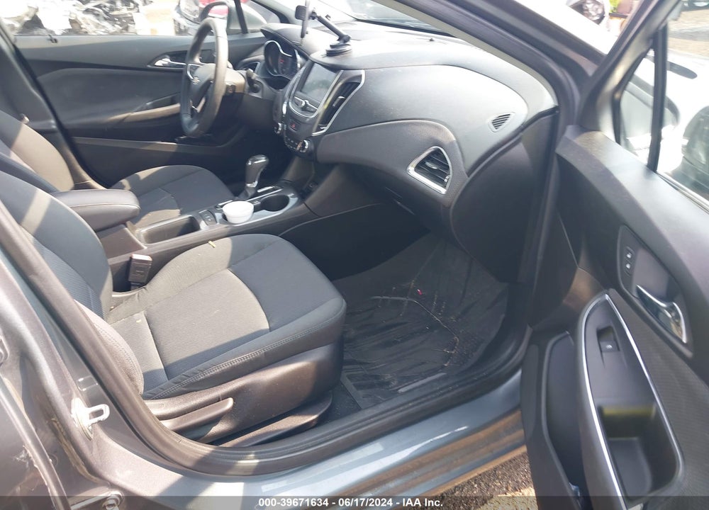 2019 CHEVROLET CRUZE LT VIN: 1G1BE5SM3K7139341