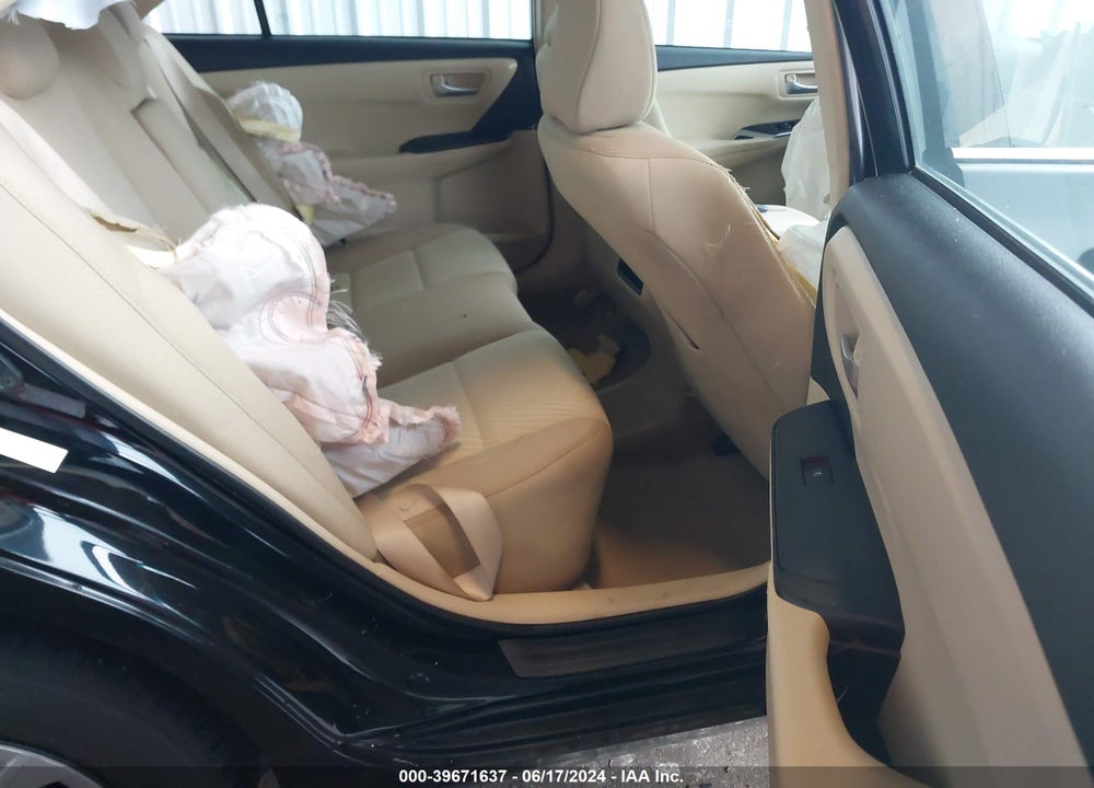 2017 TOYOTA CAMRY LE VIN: 4T1BF1FK2HU361879