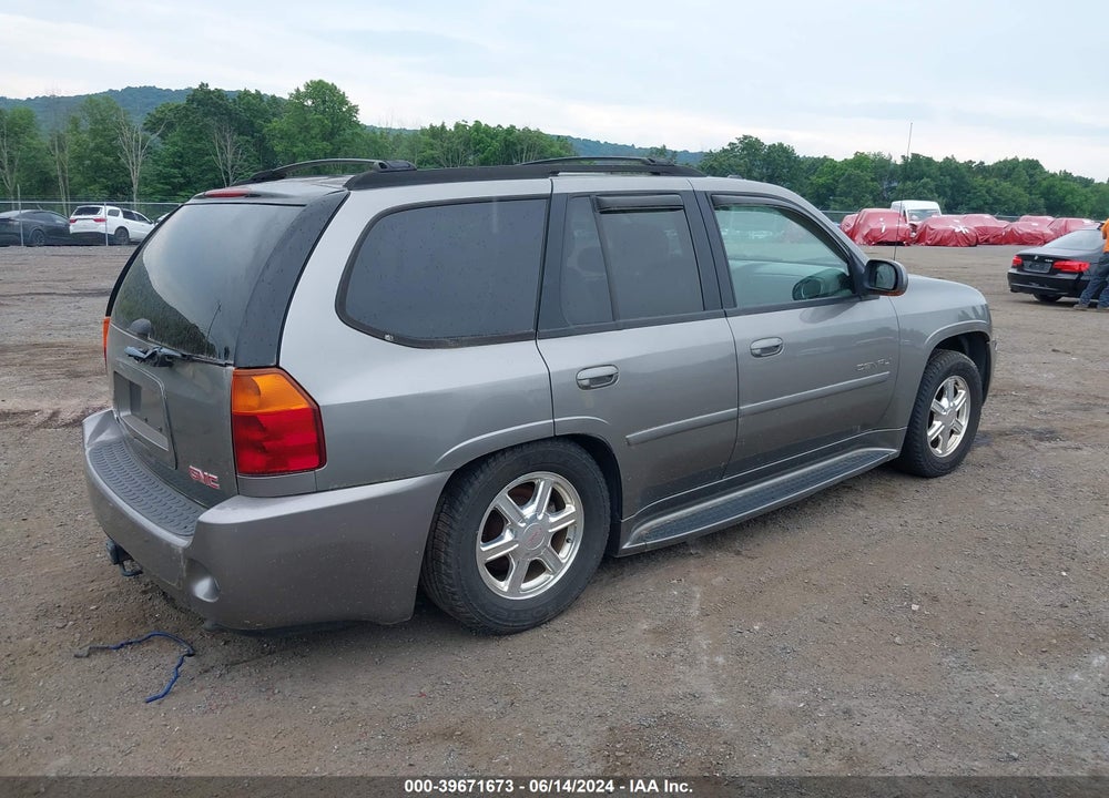 2005 GMC ENVOY DENALI VIN: 1GKET63M052346774