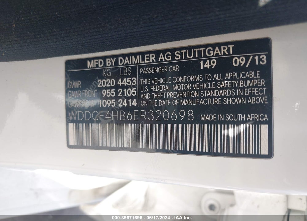 2014 MERCEDES-BENZ C 250 LUXURY/SPORT VIN: WDDGF4HB6ER320698