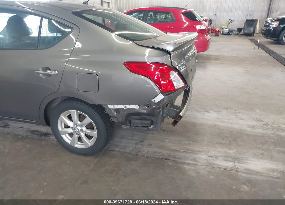 2014 NISSAN VERSA 1.6 SV VIN: 3N1CN7AP2EL809113