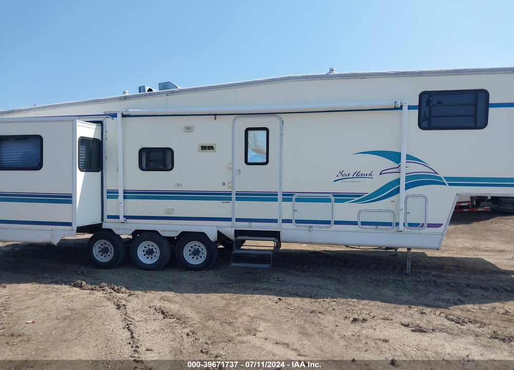 1997 GULF STREAM CONQUEST 35FBS VIN: 1NL10FS24V1054418