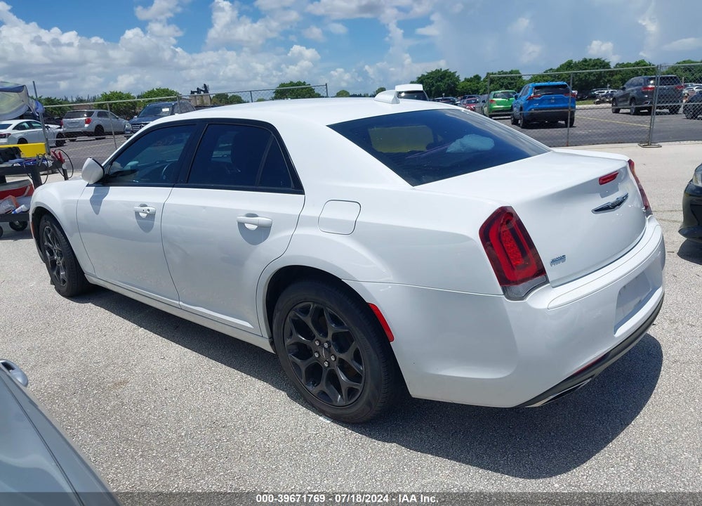 2019 CHRYSLER 300 VIN: 2C3CCAGG0KH539752
