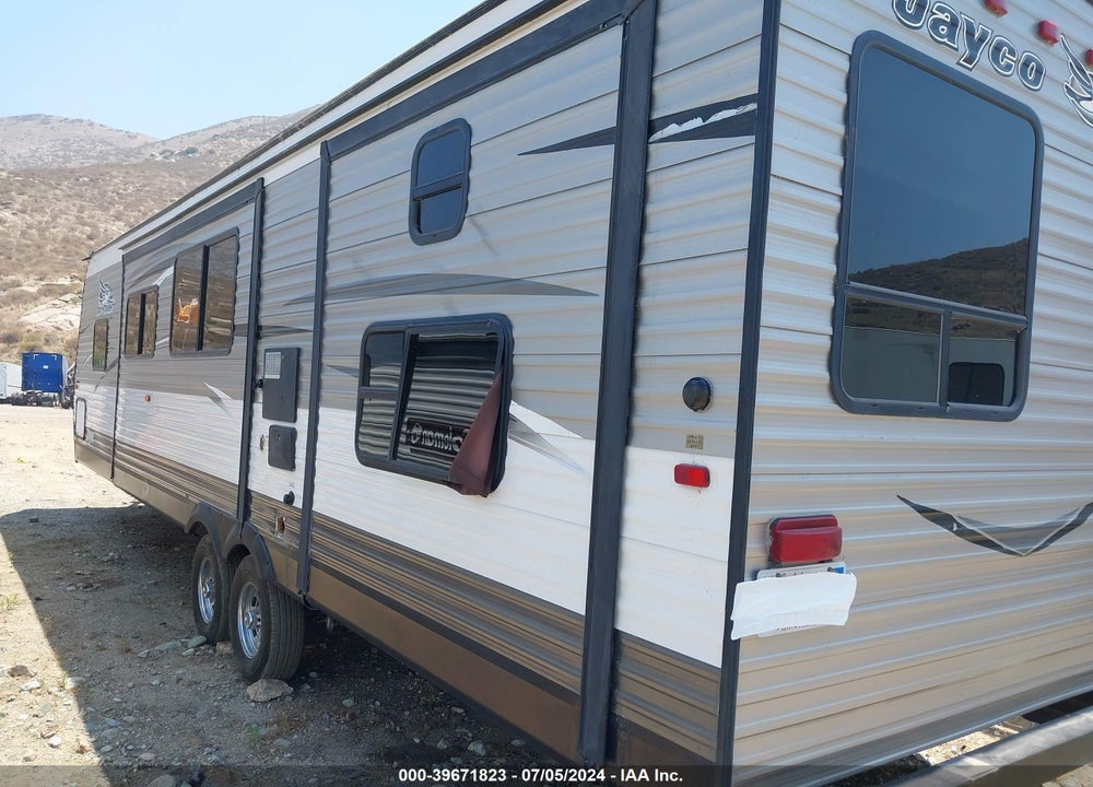 2017 JAYC EXPLORER VIN: 1UJBJ0BT4H1TR0085