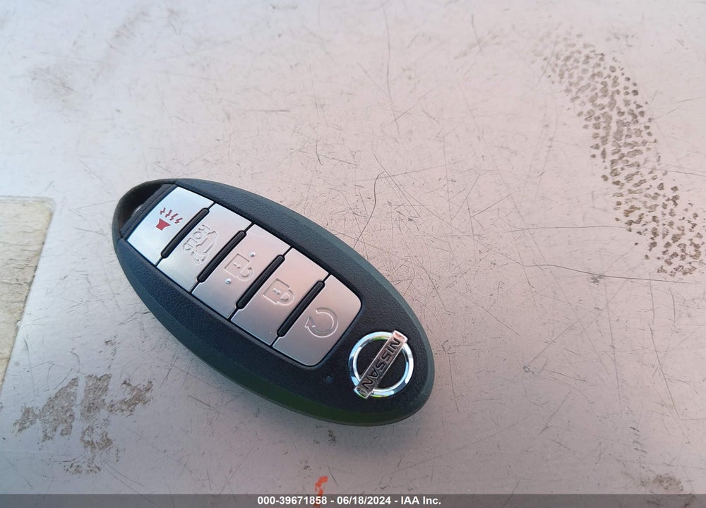 2019 NISSAN ROGUE SV VIN: 5N1AT2MTXKC705560