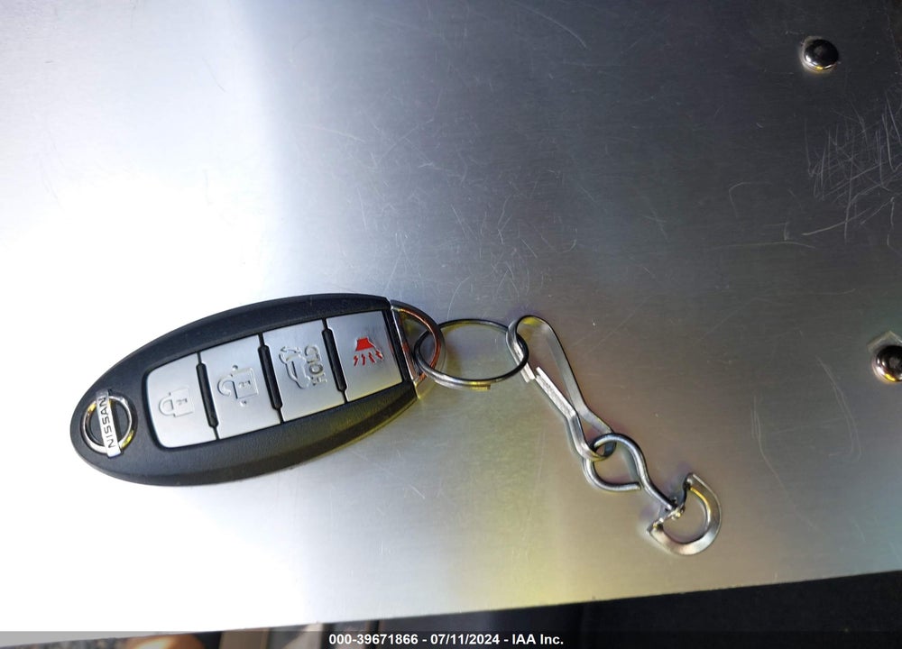 2016 NISSAN ROGUE SV VIN: 5N1AT2MV7GC812588