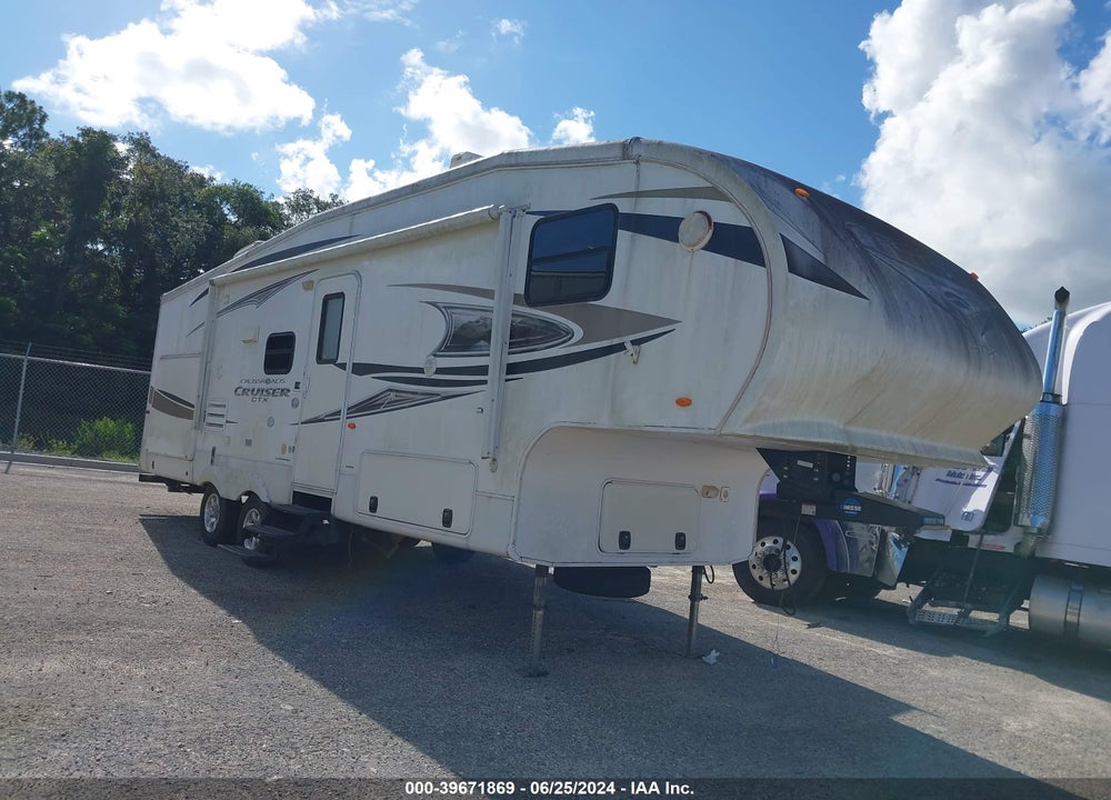 2011 CROSSROADS CRUISER TRAVEL TRAILER VIN: 4V0FC2925BE008284