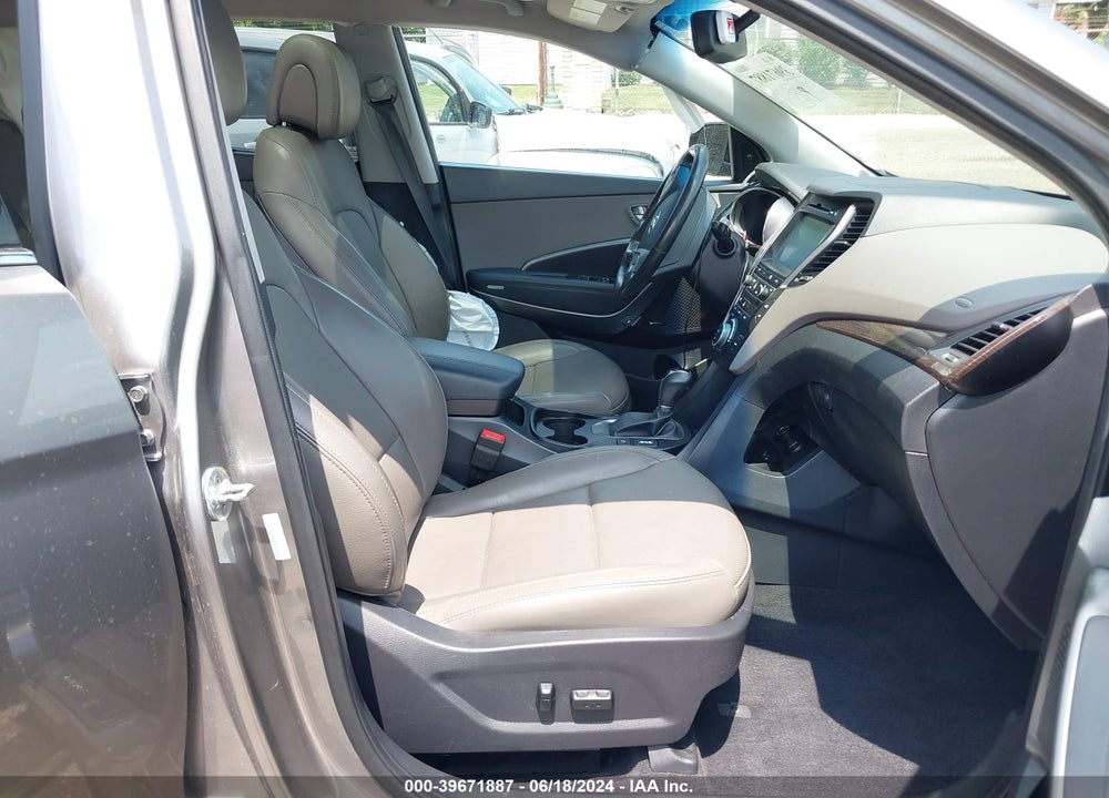 2017 HYUNDAI SANTA FE SPORT 2.4L VIN: 5XYZU3LB6HG445181