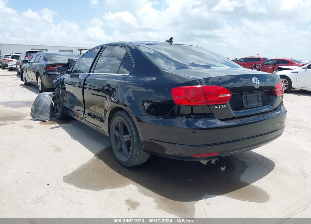 2013 VOLKSWAGEN JETTA 2.0L TDI VIN: 3VWLL7AJXDM399472
