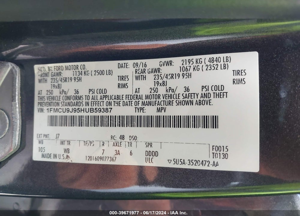 2017 FORD ESCAPE TITANIUM VIN: 1FMCU9J95HUB59387