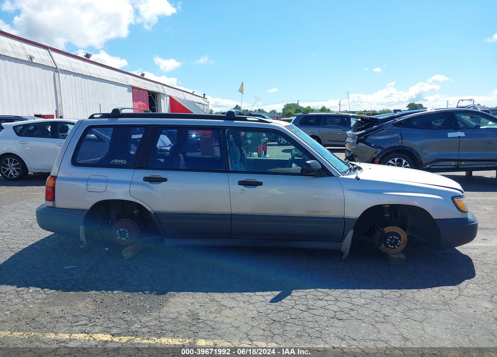 2000 SUBARU FORESTER VIN: JF1SF6355YH700018