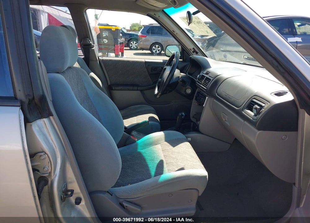 2000 SUBARU FORESTER VIN: JF1SF6355YH700018
