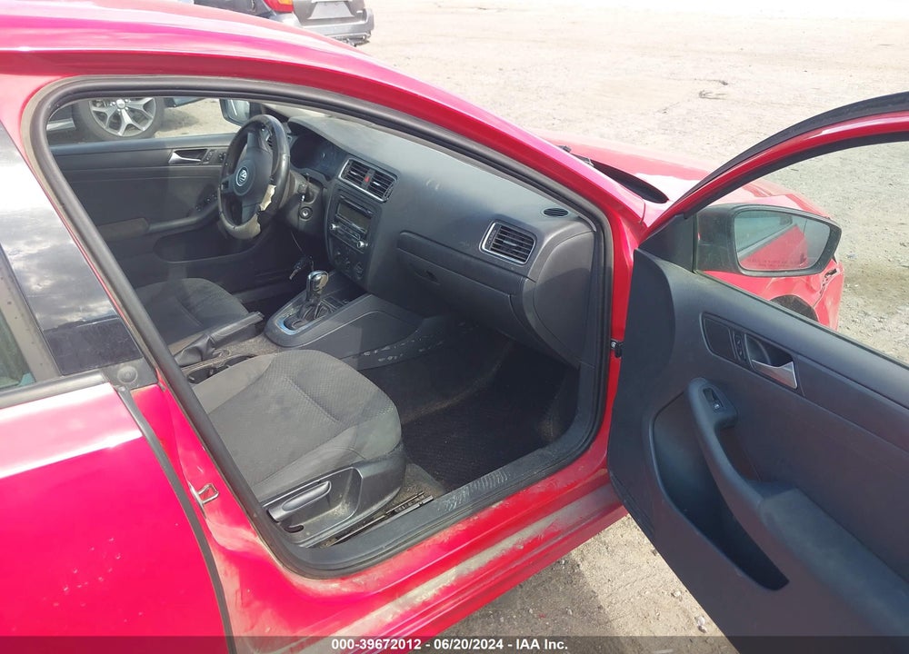 2011 VOLKSWAGEN JETTA 2.0L S VIN: 3VW2K7AJ8BM356504