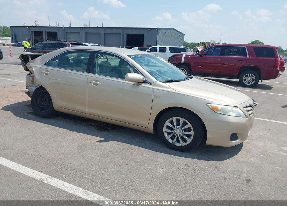 2011 TOYOTA CAMRY LE VIN: 4T1BF3EK8BU690087