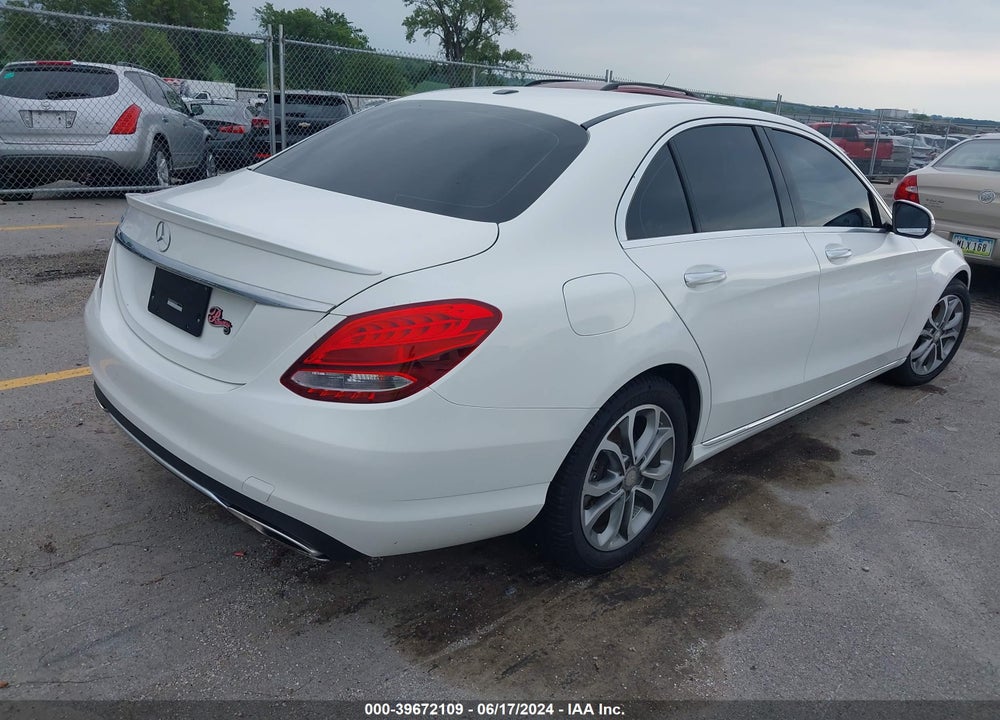 2015 MERCEDES-BENZ C 300 LUXURY/SPORT VIN: 55SWF4JB2FU095640