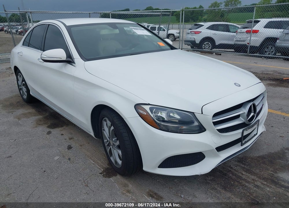 2015 MERCEDES-BENZ C 300 LUXURY/SPORT VIN: 55SWF4JB2FU095640
