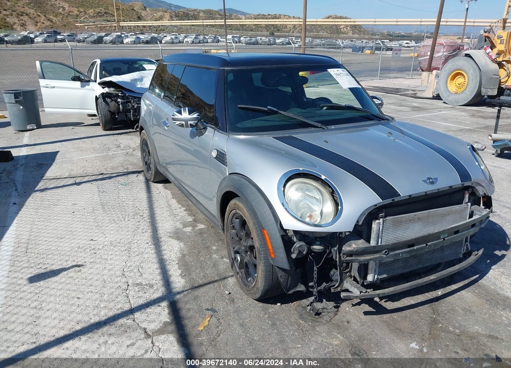2008 MINI COOPER CLUBMAN VIN: WMWML33568TN66057