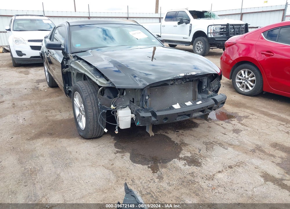 2014 FORD MUSTANG V6 VIN: 1ZVBP8AMXE5328974