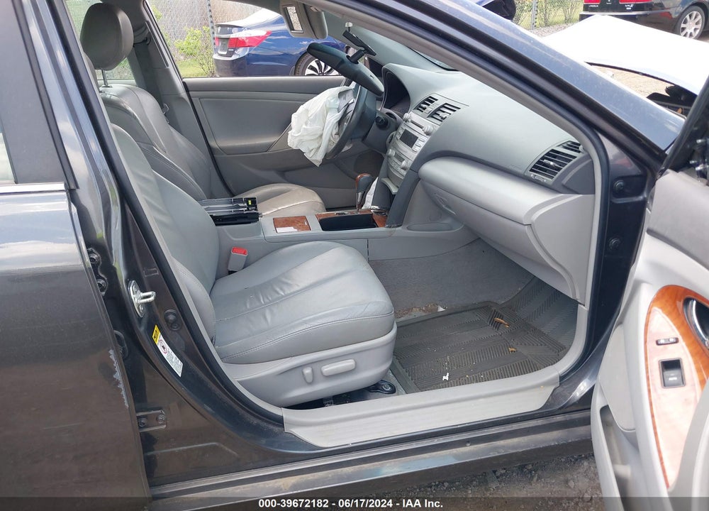 2011 TOYOTA CAMRY XLE VIN: 4T4BF3EK7BR172302