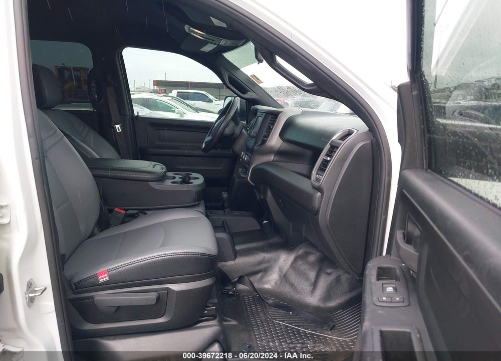 2022 RAM 2500 TRADESMAN 4X4 8' BOX VIN: 3C6UR5HJ0NG203207