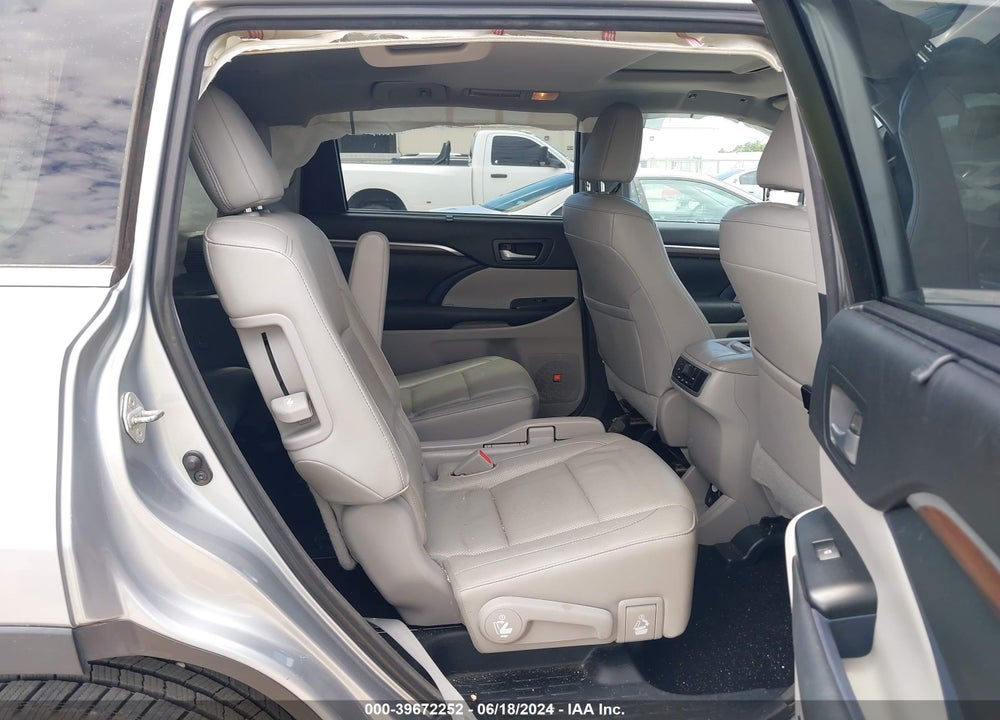 2015 TOYOTA HIGHLANDER LIMITED V6 VIN: 5TDYKRFH7FS076416