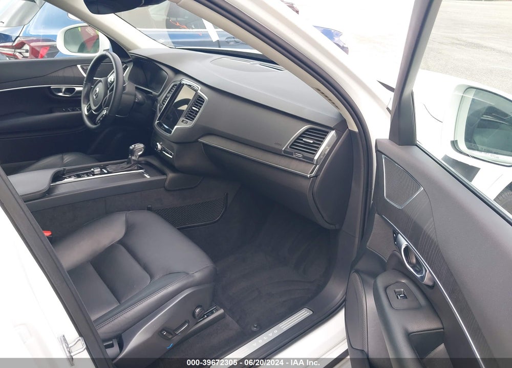 2020 VOLVO XC90 T5 MOMENTUM 7 PASSENGER VIN: YV4102CK0L1531966