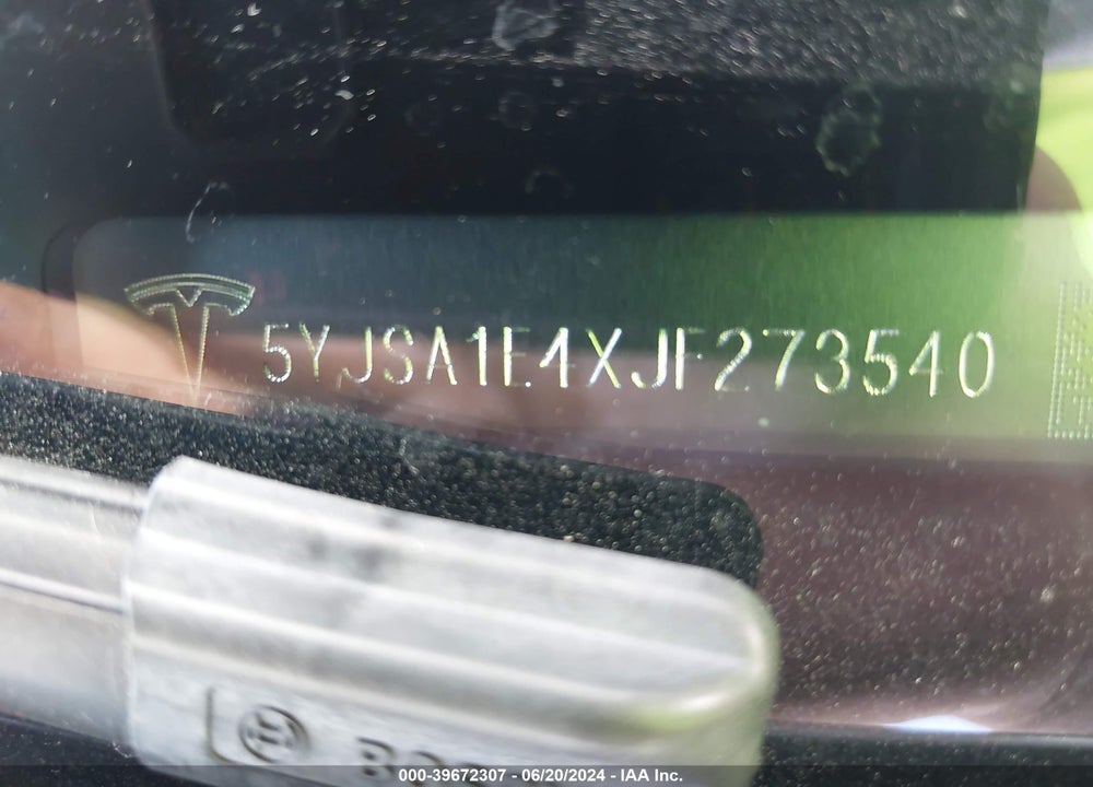 2018 TESLA MODEL S 100D/75D/P100D VIN: 5YJSA1E4XJF273540