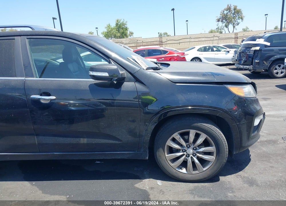 2013 KIA SORENTO SX VIN: 5XYKW4A25DG378832