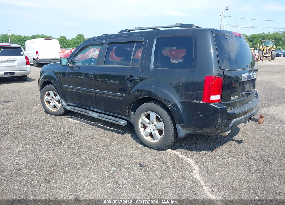 2011 HONDA PILOT EX-L VIN: 5FNYF4H73BB041737