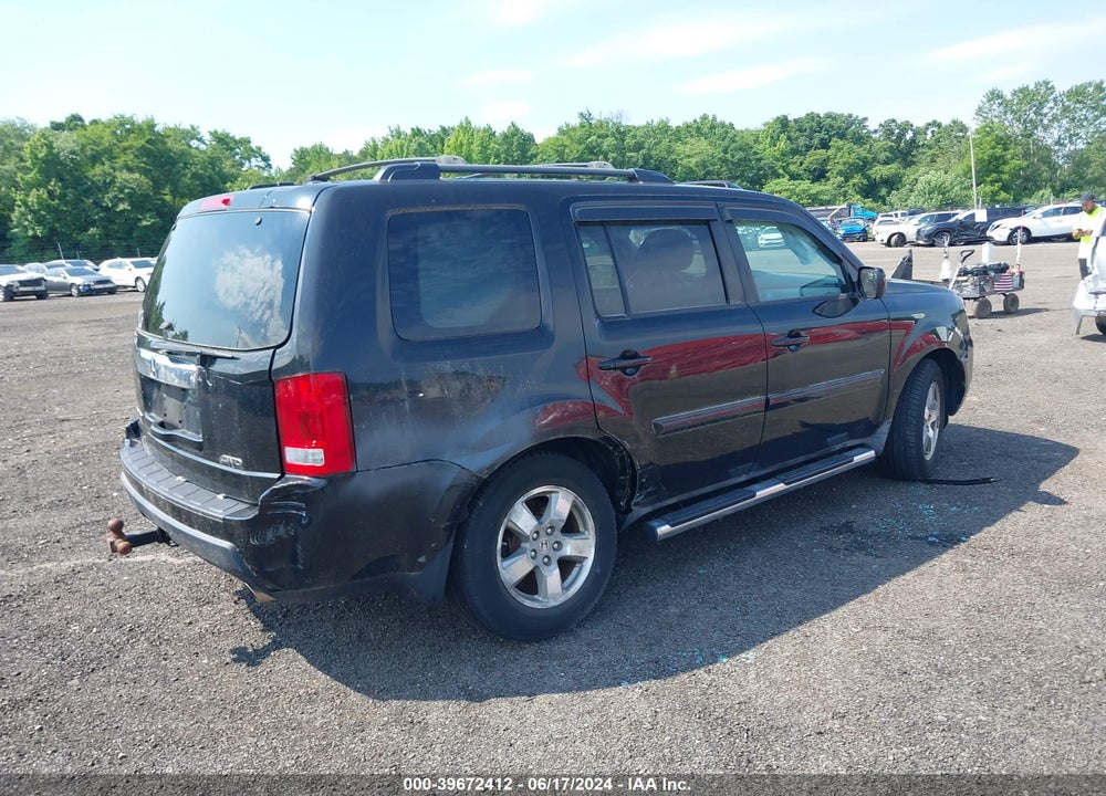 2011 HONDA PILOT EX-L VIN: 5FNYF4H73BB041737