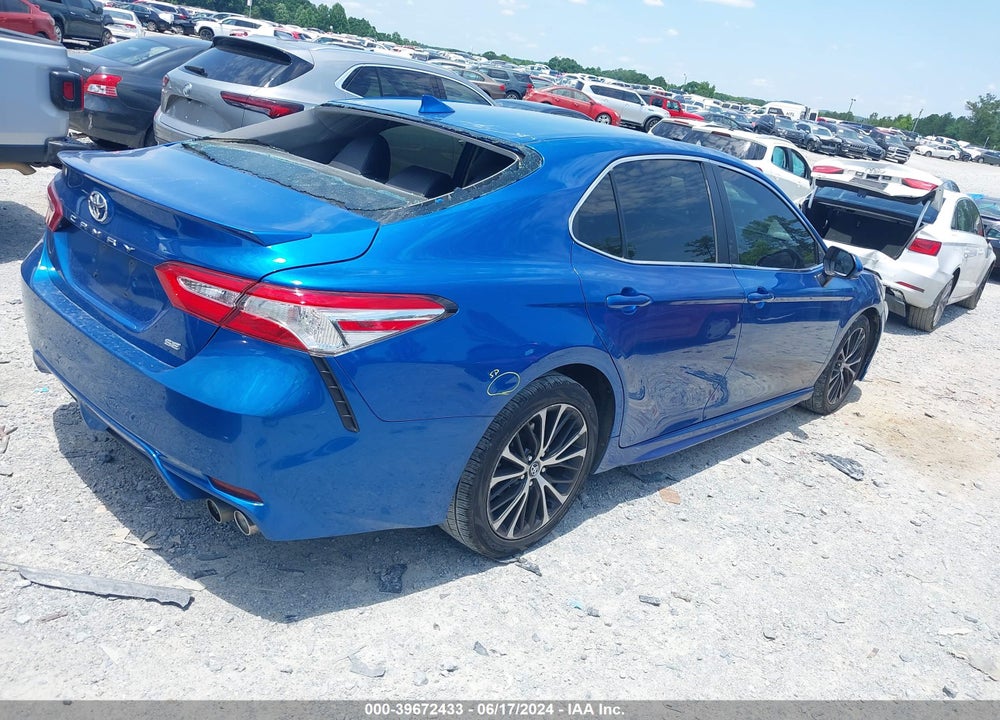 2020 TOYOTA CAMRY SE VIN: 4T1G11AK1LU327727