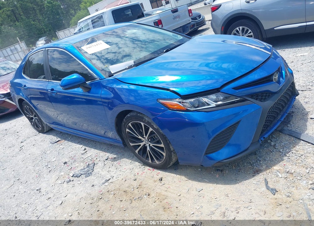 2020 TOYOTA CAMRY SE VIN: 4T1G11AK1LU327727