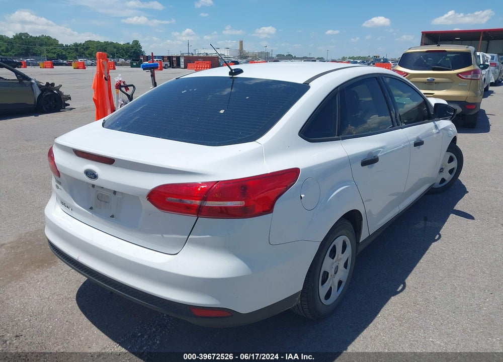 2018 FORD FOCUS S VIN: 1FADP3E2XJL236735