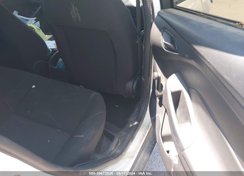 2018 FORD FOCUS S VIN: 1FADP3E2XJL236735