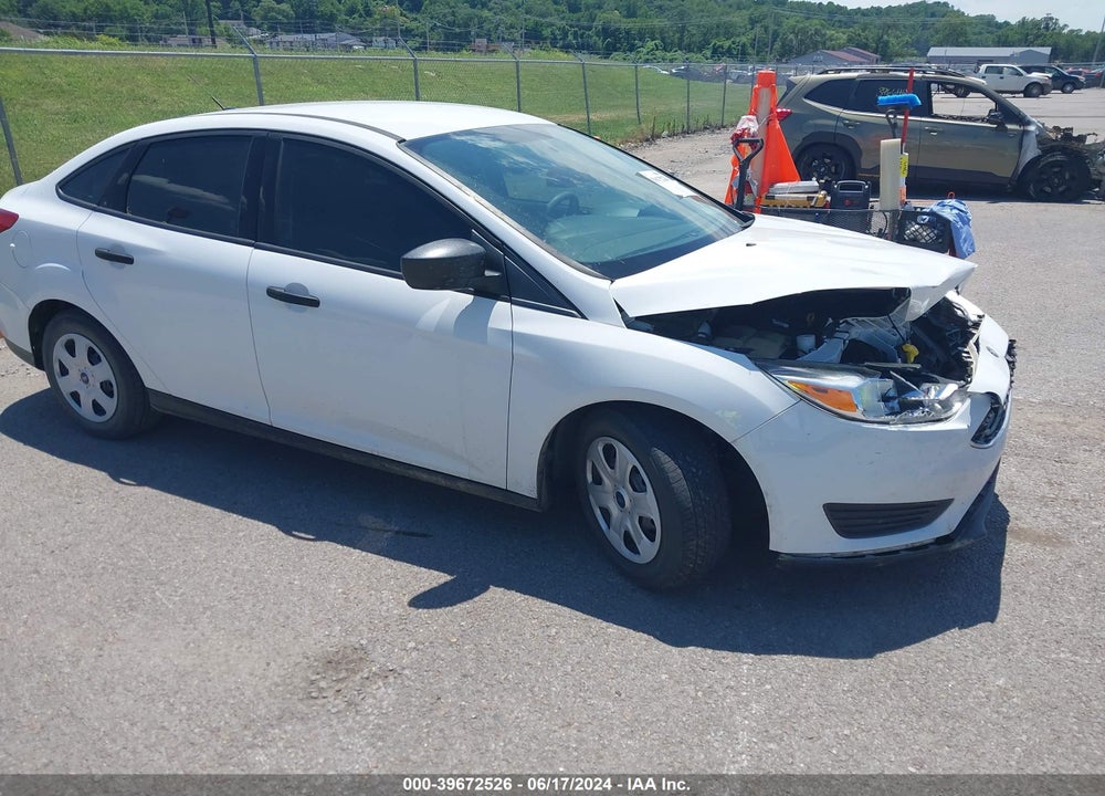 2018 FORD FOCUS S VIN: 1FADP3E2XJL236735