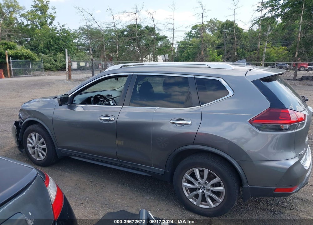 2018 NISSAN ROGUE SV VIN: KNMAT2MVXJP552062
