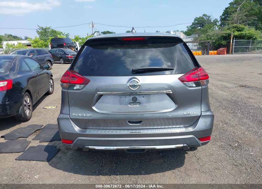 2018 NISSAN ROGUE SV VIN: KNMAT2MVXJP552062