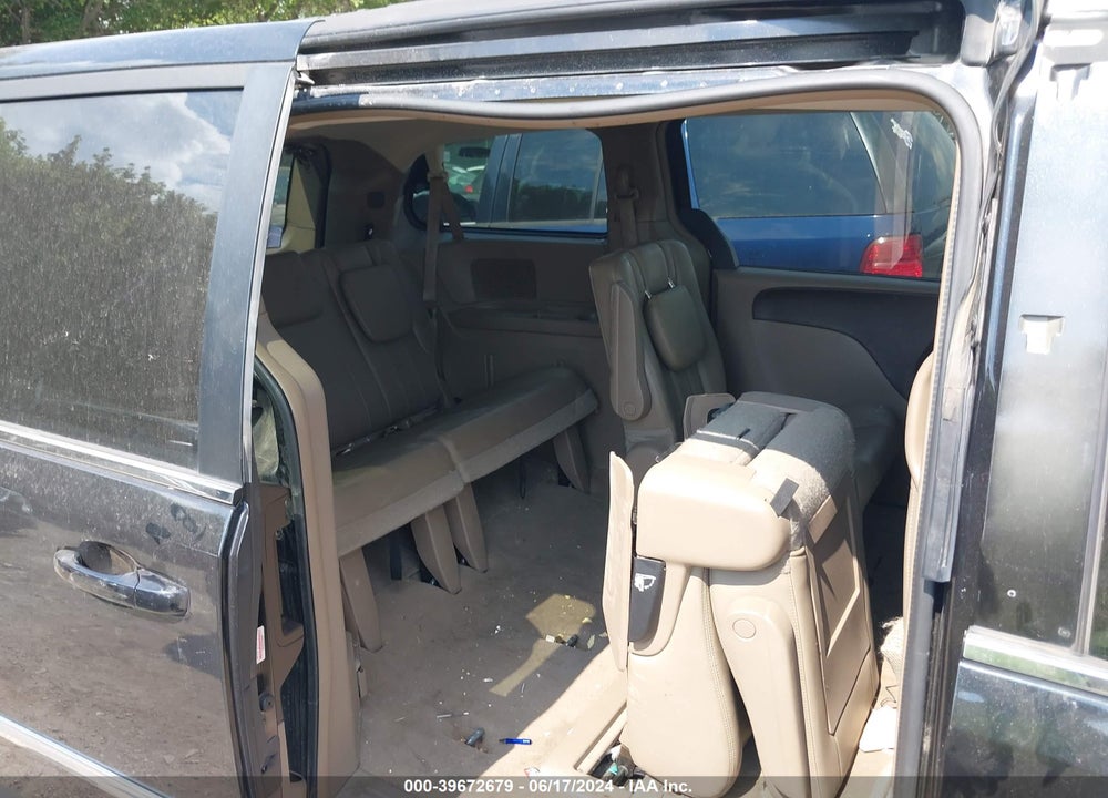 2016 CHRYSLER TOWN & COUNTRY TOURING VIN: 2C4RC1BG4GR238058