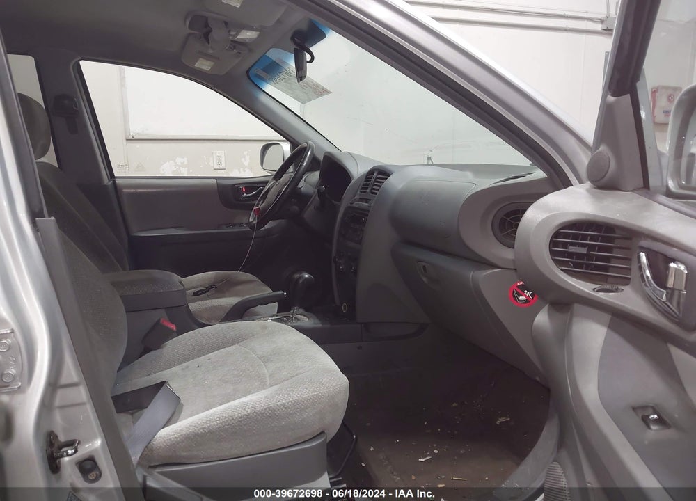 2005 HYUNDAI SANTA FE GLS VIN: KM8SC73D35U940179