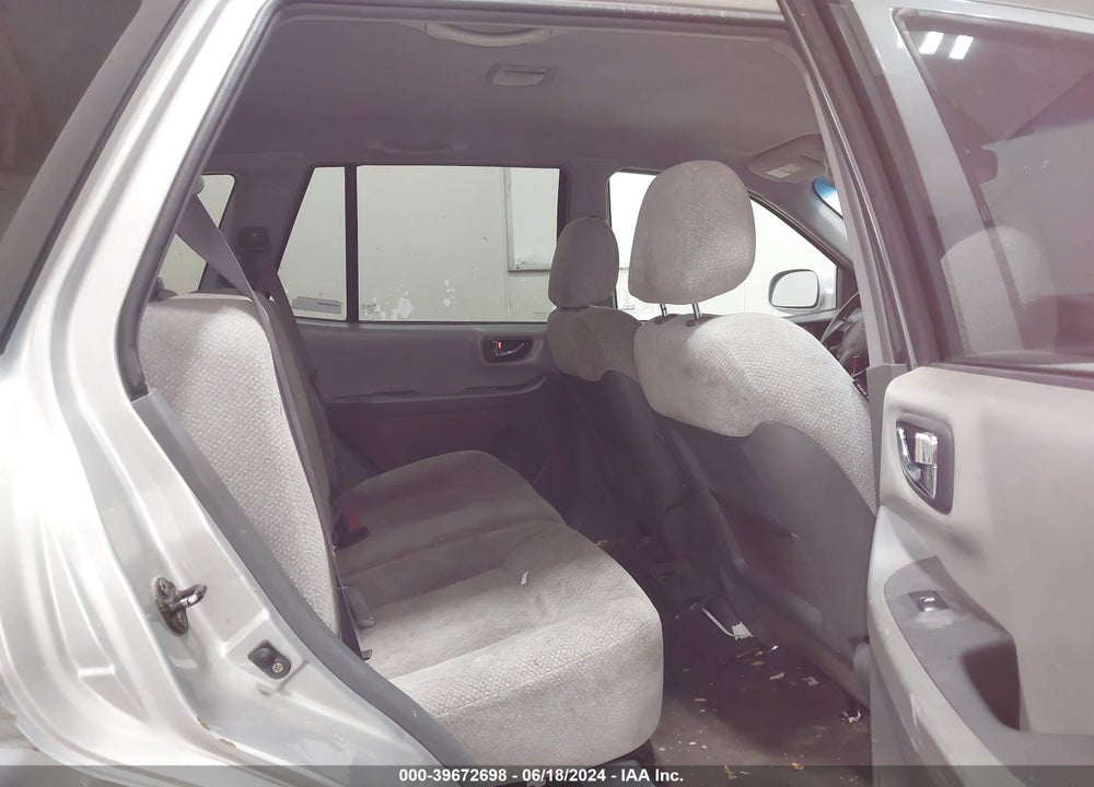 2005 HYUNDAI SANTA FE GLS VIN: KM8SC73D35U940179