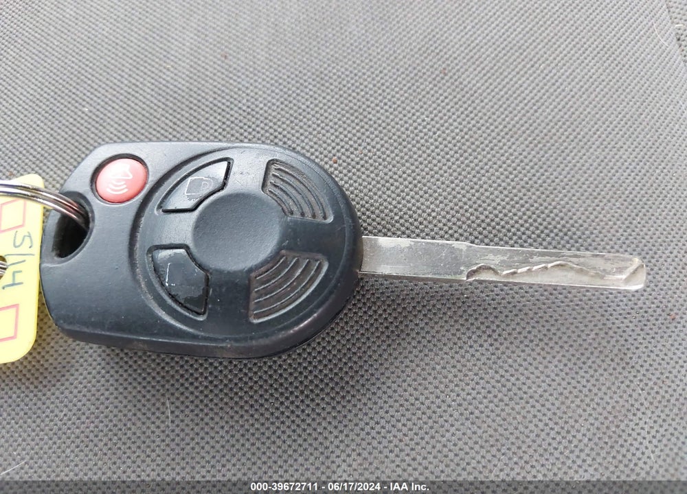 2015 FORD ESCAPE SE VIN: 1FMCU0GX0FUA52746