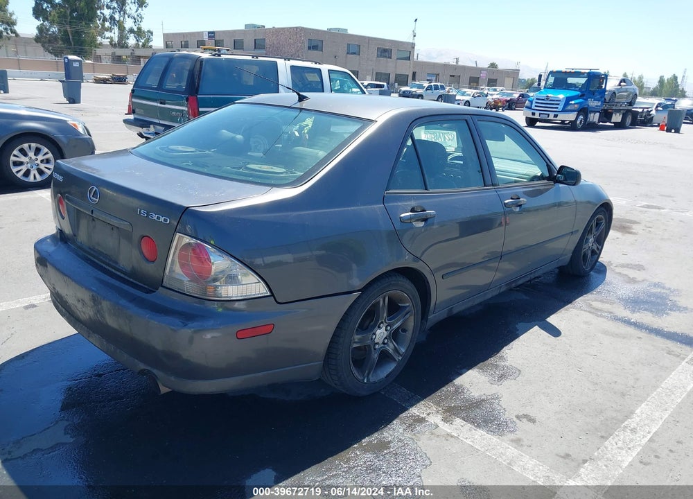2001 LEXUS IS 300 VIN: JTHBD182810032865