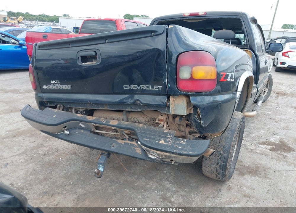 2000 CHEVROLET SILVERADO 1500 VIN: 2GCEK19T5Y1305996
