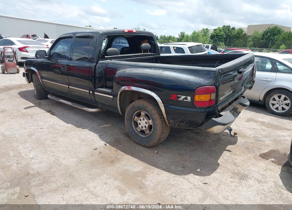 2000 CHEVROLET SILVERADO 1500 VIN: 2GCEK19T5Y1305996