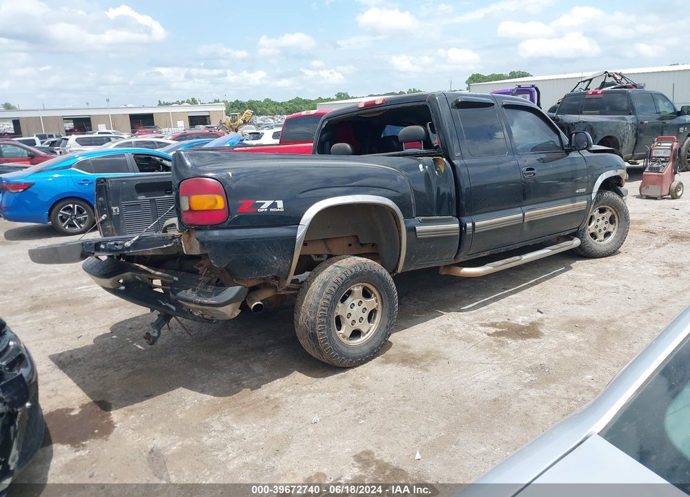 2000 CHEVROLET SILVERADO 1500 VIN: 2GCEK19T5Y1305996